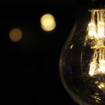 Lampy solarne LED pod lupą: co je naprawdę od siebie różni i jak wybrać najlepszą?
